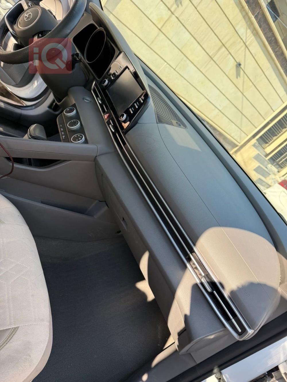 هیۆندای ئەلەنترا